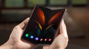 Samsung Set to Launch New Foldable Phone to Rival Apple’s Foldable iPhone