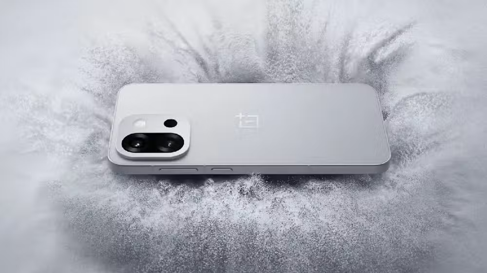 OnePlus 15T Appears in Live Photos Ahead of Expected Launch