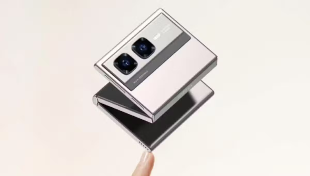 Huawei Rumored to Develop Industry-First Vertical Tri-Fold Foldable Smartphone