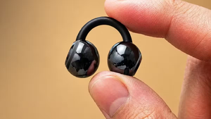 Samsung Reportedly Preparing Its First Clip-On Galaxy Earbuds